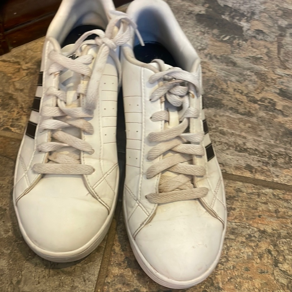 Adidas women’s size 9